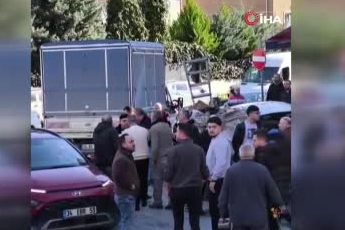 İstanbul'da polise hakaret edip satırla saldıran madde bağımlısı şahıs tutuklandı