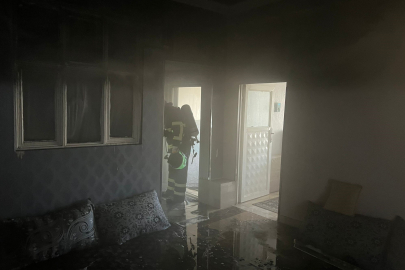 Mardin'de müstakil evde yangın: 3 kişi dumandan etkilendi