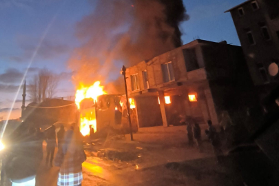 Van'da iş yerinde yangın paniği