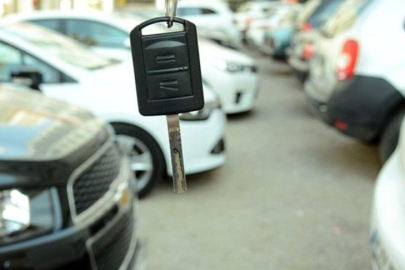 Araba alacaklar dikkat: İkinci el araç için 'normalin üstünde' diyerek açıkladı!