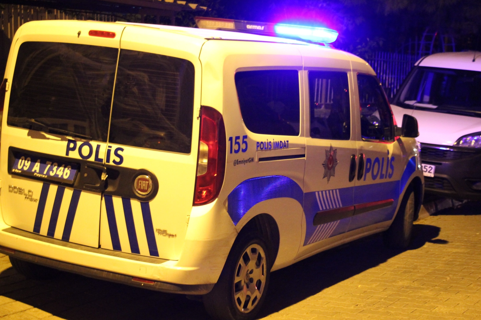 Aydın'da kuyumcuda suçüstü: Levye ve kesme makasıyla yakalandı