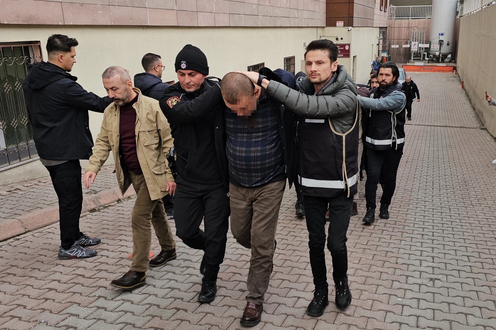 Kayseri'de suç örgütüne yönelik operasyonda 5 tutuklama