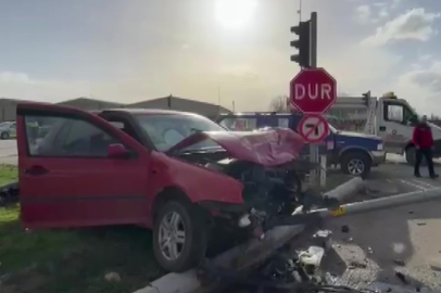 Amasya’da 2 araç çarpıştı: 2 yaralı