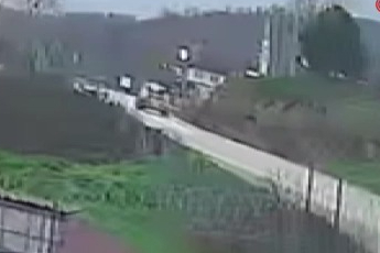 Bursa'daki kaza güvenlik kamerasında