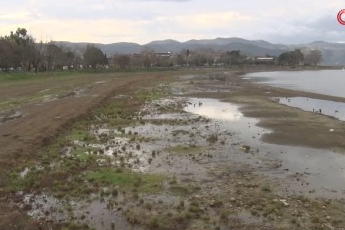 Bursa İznik Gölü'nde 'çekilme' tehlikesi! Fabrikaların çektiği tonlarca su...