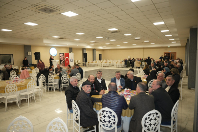 Bursa Yenişehir Belediye Başkanı Özel, muhtarlarla dayanışma yemeğinde buluştu