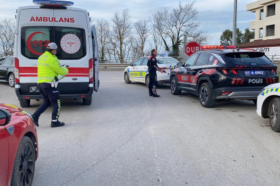 Sinop'ta motosiklet ile otomobil çarpıştı: 1 yaralı