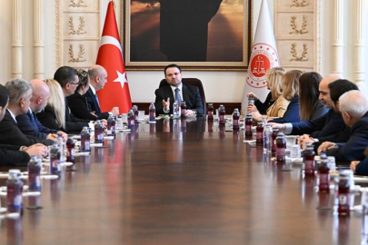 Bakan Gürlek'ten barolar için 'istişare mekanizması' mesajı