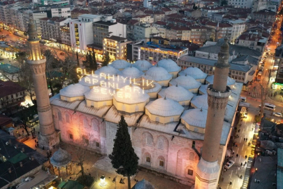 Bursa'da ilk sahur ve iftar saat kaçta? Diyanet açıkladı: İşte 2026 Bursa Ramazan imsakiyesi...