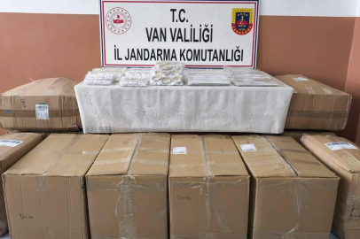 Van'da 17 bin 160 adet kaçak bijuteri malzemesi ele geçirildi