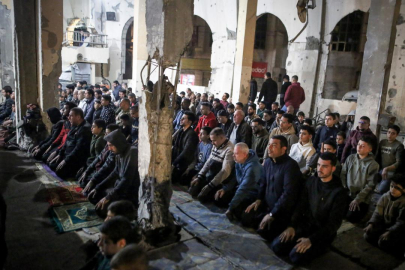 Soykırımcı İsrail'in saldırıları nedeniyle Gazzeliler ramazana yokluk içinde girdi