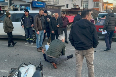 Tekirdağ'da otomobille çarpışan motosikletin sürücüsü yaralandı