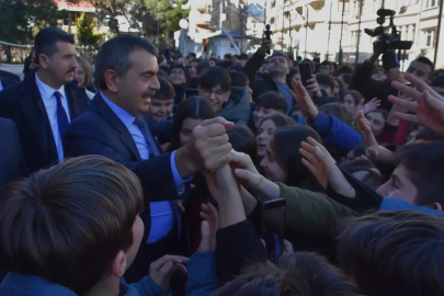 Bakan Tekin'den ramazan vurgusu: Bilinçli nesiller için adım attık