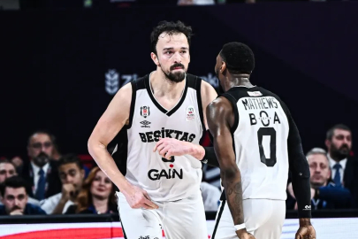 Beşiktaş Gain Anadolu Efes'i devirdi: Türkiye Kupası'nda ilk finalist!