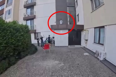 Bursa'da kurye damda mahsur kalan çocuğu kurtardı