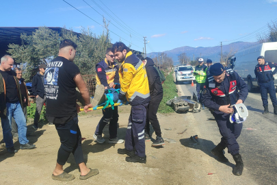 İzmir'de iki motosikletin çarpıştığı kazada bir kişi öldü, bir kişi yaralandı