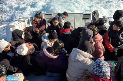 Muğla'da düzensiz göçmenler karada mahsur kaldı