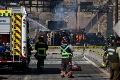 Şili'deki korkunç patlama kamerada! Gaz yüklü tanker devrildi, ölü ve yaralılar var