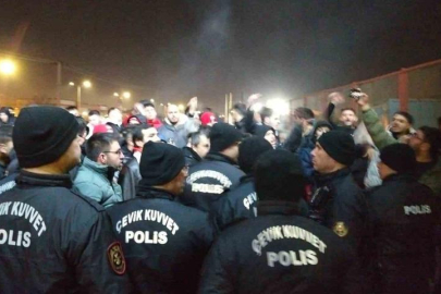 Sivasspor’a taraftarlardan tesislerde protesto