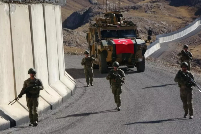 Mehmetçik'in eli tetikte! Sınırda savaş alarmı: Hareketlilik dikkat çekti...
