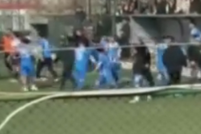 Son düdük çaldı saha içi savaş alanına döndü: 3 futbolcu hastanelik oldu