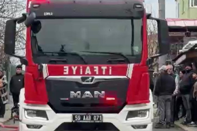Tekirdağ'da ev yangını büyümeden söndürüldü