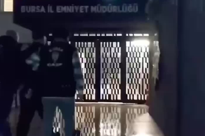 Bursa'da silahla kuyumcuyu soymaya çalışan şüpheli yakalandı