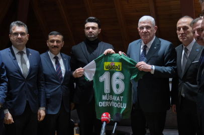 Müsavat Dervişoğlu, Bursaspor’u ziyaret etti