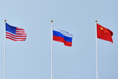 ABD, nükleer silahların kontrolüne ilişkin yeni bir anlaşma için Rusya ve Çin ile temasa geçti