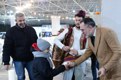 Bursa Kestel'de geleneksel sokak iftarı coşkusu