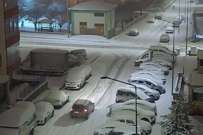 Erzurum merkezde taşımalı eğitime kar yağışı nedeniyle bir gün ara
