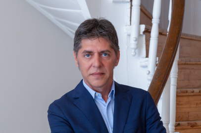 Eşini aldattığı iddia edilen Konda Araştırma Şirketi Yönetim Kurulu Başkanı'na 50 milyon lira tazminat talebi