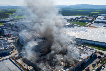 Manisa'da Akhisar Kaymakamı Can'dan fabrika yangınına ilişkin açıklama