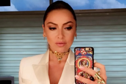 Tepkiler çığ gibi büyüyünce Hadise UNICEF'ten ayrıldı!