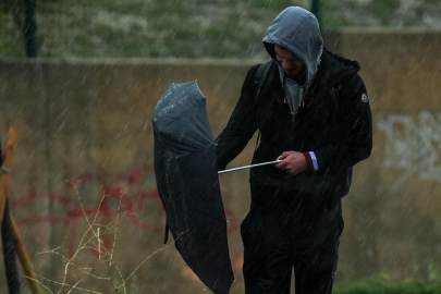 Meteoroloji Bursa'yı uyardı: Akşam sağanak yağış bekleniyor! Saat saat duyuruldu... (24 Şubat 2026 Hava Durumu)