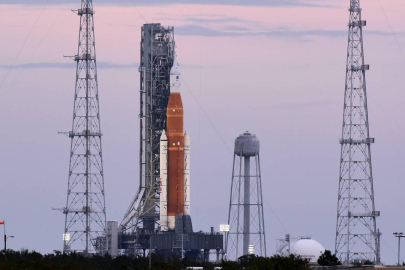 Artemis roketi onarım için hangara çekiliyor: Ay görevi ertelendi