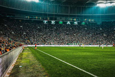 Bursaspor’un stadyumu baştan aşağı yenilenecek!