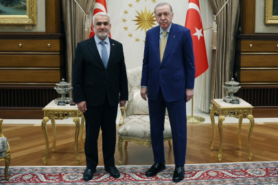 Cumhurbaşkanı Erdoğan, HÜDA PAR Genel Başkanı Yapıcıoğlu'nu kabul etti