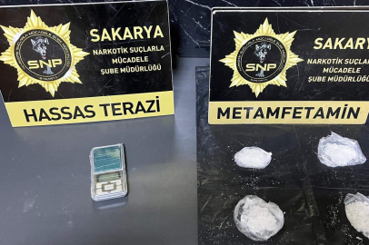 İstanbul'dan Sakarya'ya zehir taşıyan iki şahıs tutuklandı