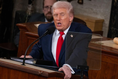 Trump neye uğradığını şaşırdı! Alkış beklerken...