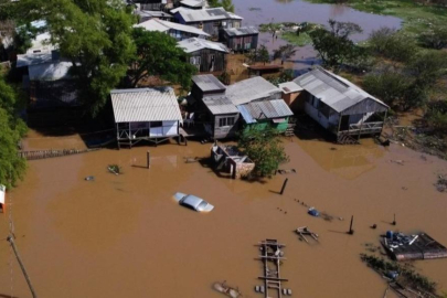 Bir ülke kabusu yaşıyor: Ana yollar nehre döndü!