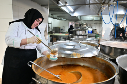 Bursa Yıldırım’da, gönüller de sofralar da bir