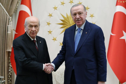 Devlet Bahçeli, Cumhurbaşkanı Erdoğan'ın doğum gününü kutladı