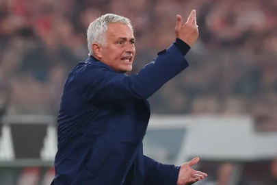 Karşılaşma değil, bu olay konuşuluyor! Mourinho...