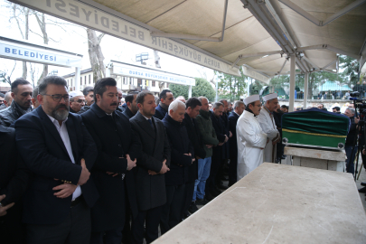 AK Parti Bursa Milletvekili Refik Özen'in annesi toprağa verildi