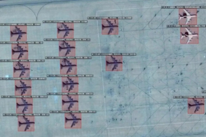 İsrail'de konuşlandırılan ABD savaş uçakları uydudan görüntülendi