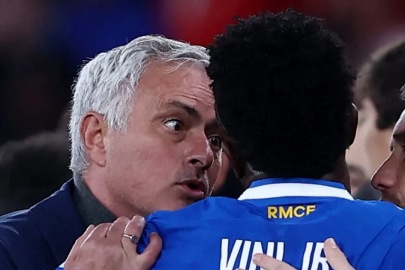 Jose Mourinho'yu hedef gösterdi: Benfica'daki Gianluca Prestianni'nin ırkçılık tartışmalarına tarihi çıkış!