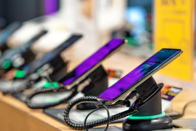 Kriz başladı! Akıllı telefonlara zam kapıda...