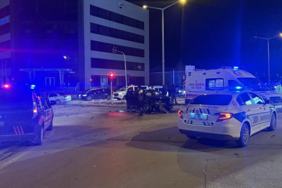 Polisten kaçarken kaza yaptılar: Yaralılar var