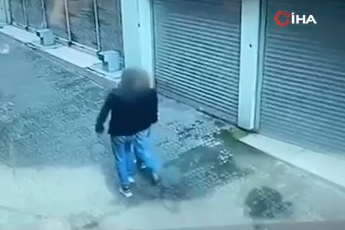 Bursa'da tornavidalı kar maskeli gaspçı dehşeti!